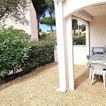**charmant T2 4 Pers, Terrasse Jardin, Prox. Plage, Park. Privé, Quartier Pinède** - Fr-1-607-160 *